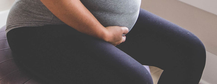 Inkontinenz in der Schwangerschaft – Ursachen & Tipps