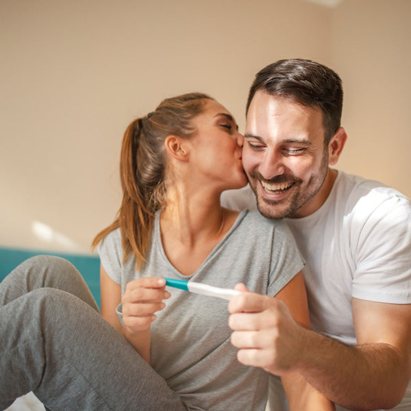 So funktioniert ein Schwangerschaftstest: Infos & Tipps