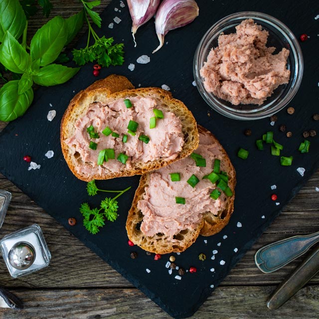 Leberwurst in der Schwangerschaft: mögliche Risiken und Vorsichtsmaßnahmen